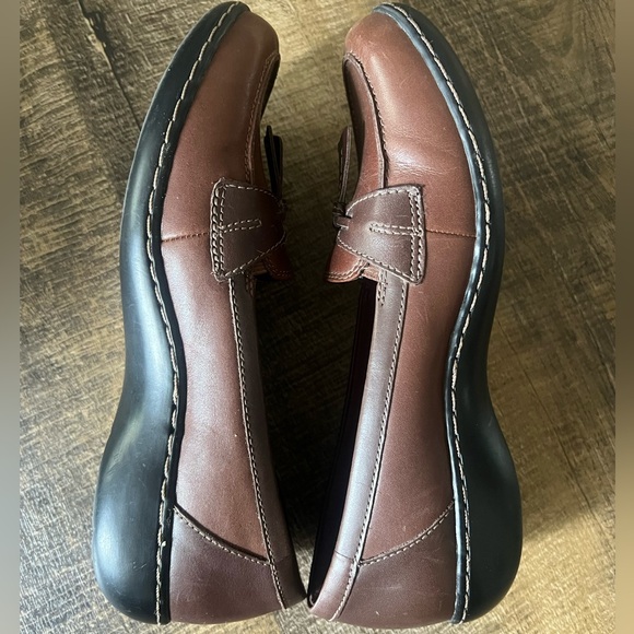 Clarks Women Ashland Preppy Bubble Slip On Loafers Brown Size 9 Office - Picture 5 of 9